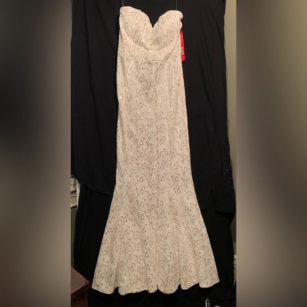 Bailey Blue Strapless Cream Gold Sequin Mermaid Maxi Dress. XL. Wedding. Prom.